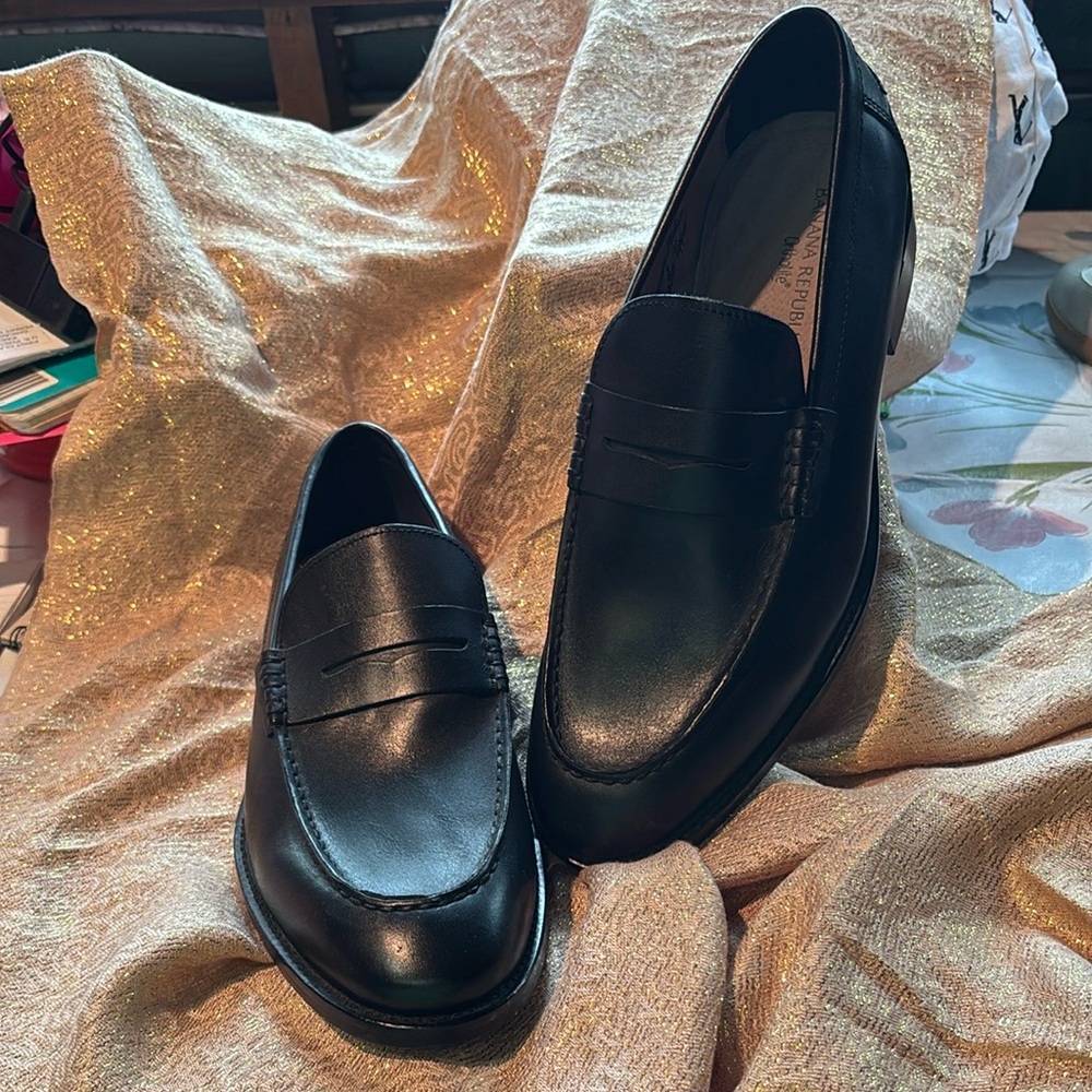 Black Oxford Shoes from Banana Republic Ortholite